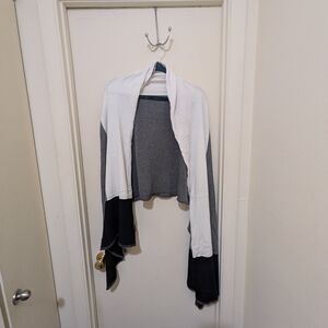 Women's Color Block Sweater - White and Gray